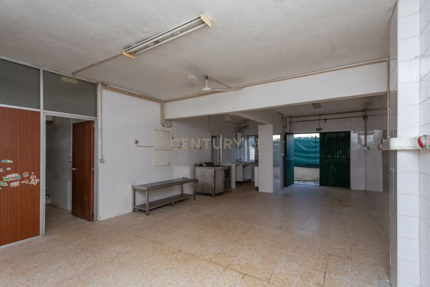 Склад 90м² в Одивелаш, Португалия № 302223