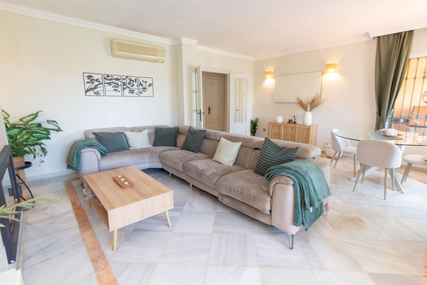 3 bedrooms Villa in Mijas, Spain No. 145643