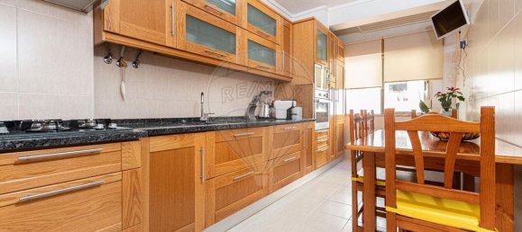 Apartamento de 3 dormitorios en Odivelas, Portugal No. 50641 23