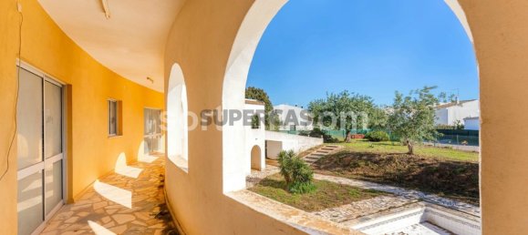 365m² Commercial property in Quarteira, Portugal No. 162555 19