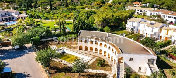 365m² Commercial property in Quarteira, Portugal No. 162555 8