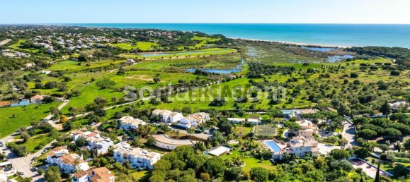 365m² Commercial property in Quarteira, Portugal No. 162555 2