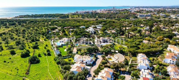 365m² Commercial property in Quarteira, Portugal No. 162555 41