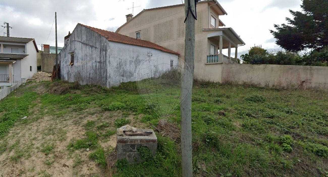 2 bedrooms House in Maceira, Portugal No. 171155