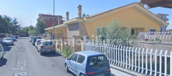 2 bedrooms Villa in Rome, Italy No. 277673 5