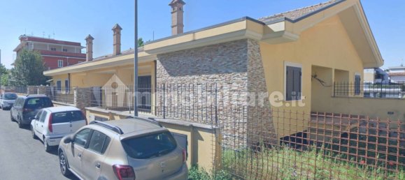 2 bedrooms Villa in Rome, Italy No. 277673 4