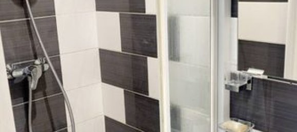 1 bedroom Apartment in Paris, France No. 312554 8