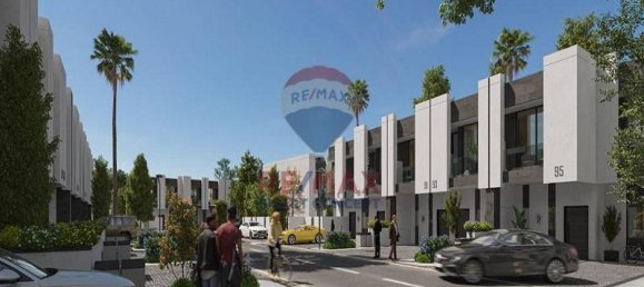 2 bedrooms Townhouse in Dubai, UAE No. 13099 2