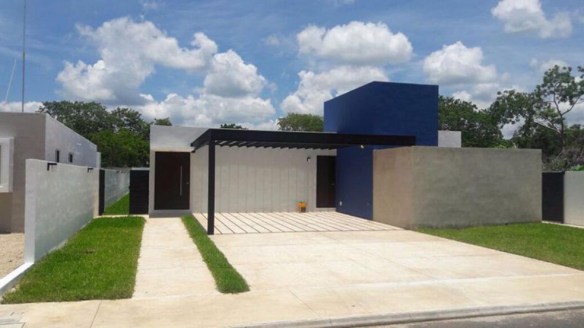 Casa de 3 dormitorios en Mérida, Mexico No. 71288