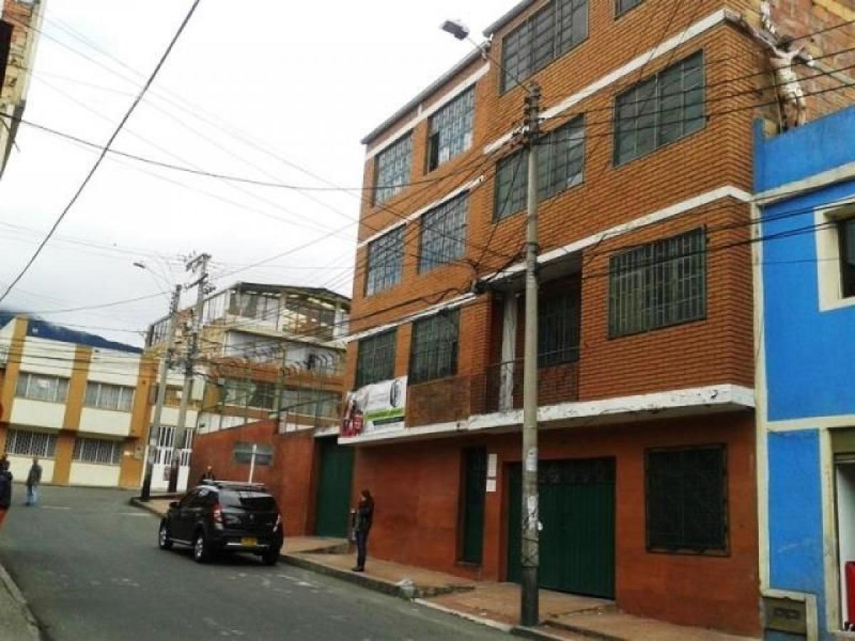 5 bedrooms House in Bogota, Colombia No. 11629