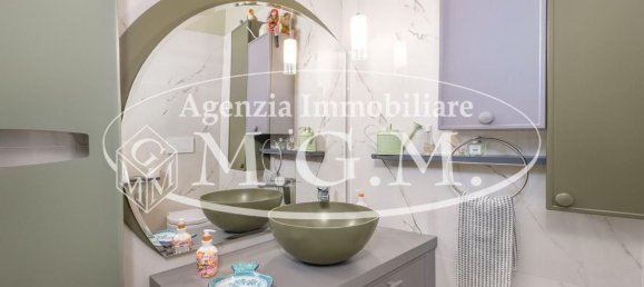 Квартира с 3 комнатами в Кальчиная, Италия № 44319 15