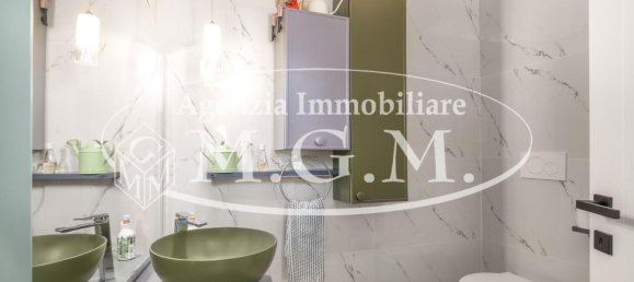 Квартира с 3 комнатами в Кальчиная, Италия № 44319 14