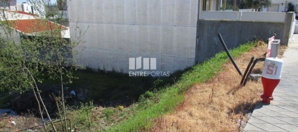 391m² Land in Marco de Canaveses, Portugal No. 56171 4