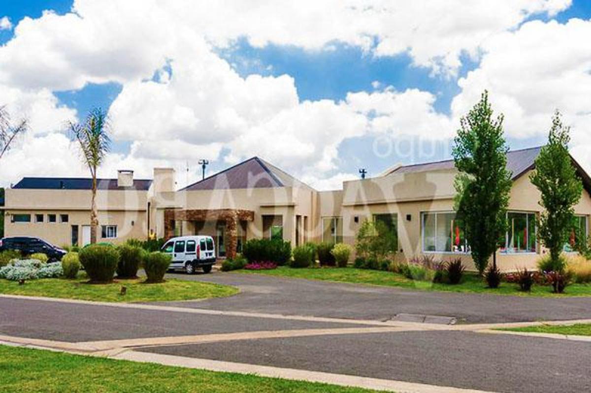 Terreno en Moreno, Argentina No. 44195