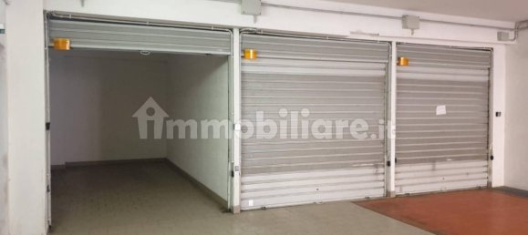 16m² Garage in Bologna, Italy No. 376143 5