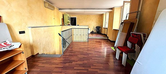 80m² Commercial property in Vado Ligure, Italy No. 301917 36