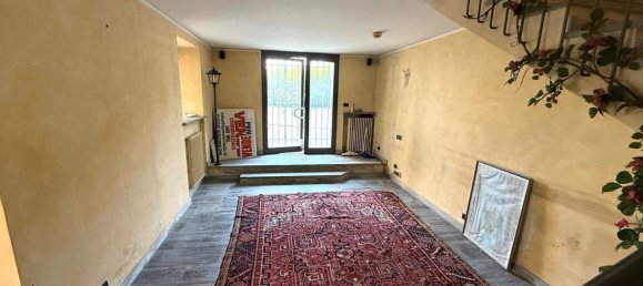 80m² Commercial property in Vado Ligure, Italy No. 301917 31