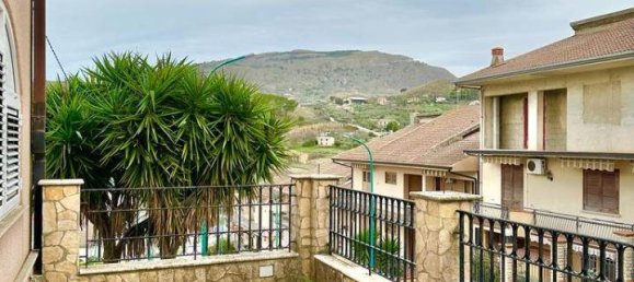 6-salle Appartement à Chiusa Sclafani, Italy No. 119605 4