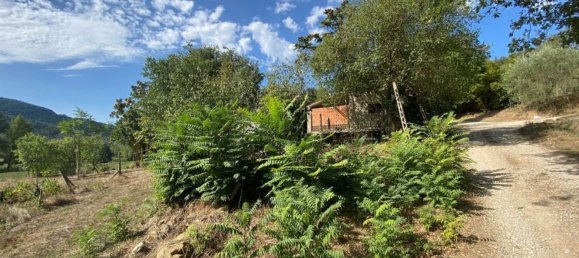 Дом с 8 комнатами в Паникале, Италия № 174546 15