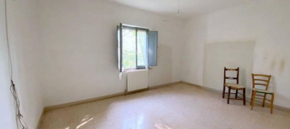 Дом с 8 комнатами в Паникале, Италия № 174546 8