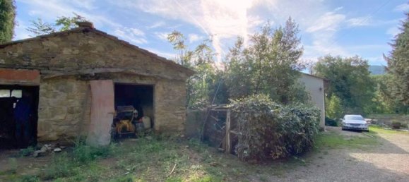 Дом с 8 комнатами в Паникале, Италия № 174546 10