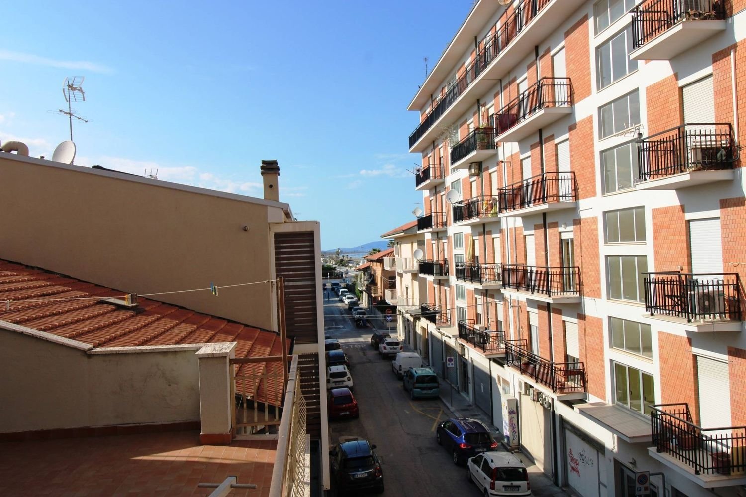 5 غرف نوم شقة في Civitanova Marche, Italy رقم 351505