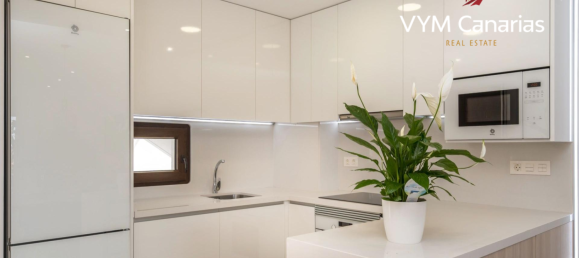 Villa de 3 dormitorios en Golf Bahia, Spain No. 6236 12