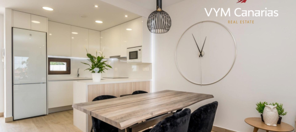 Villa de 3 dormitorios en Golf Bahia, Spain No. 6236 10