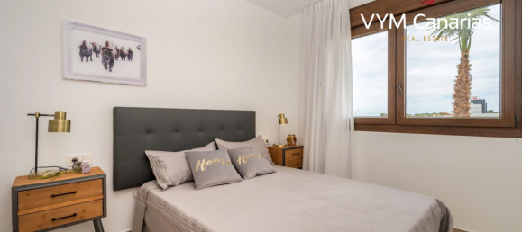 Villa de 3 dormitorios en Golf Bahia, Spain No. 6236 26