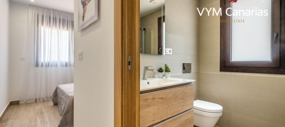 Villa de 3 dormitorios en Golf Bahia, Spain No. 6236 21