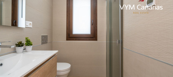 Villa de 3 dormitorios en Golf Bahia, Spain No. 6236 24