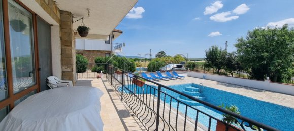 4 bedrooms House in Burgas, Bulgaria No. 1219 11