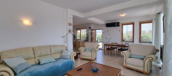 4 bedrooms House in Burgas, Bulgaria No. 1219 6