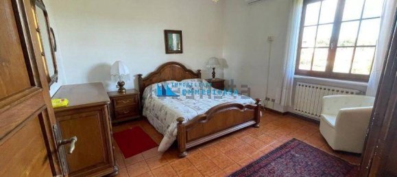 6 bedrooms Villa in Carrara, Italy No. 215097 16