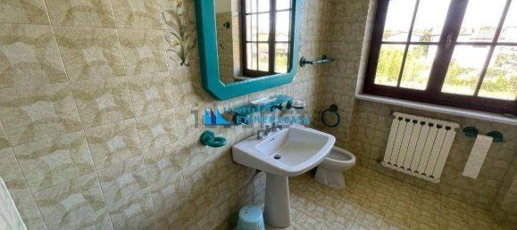 6 bedrooms Villa in Carrara, Italy No. 215097 21