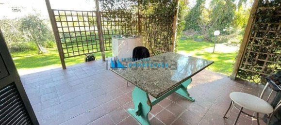 6 bedrooms Villa in Carrara, Italy No. 215097 5