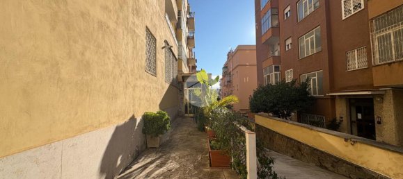 2غرفة شقة في Rome, Italy رقم 237405 4