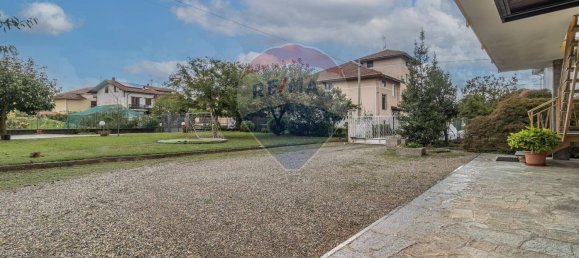 4 Schlafzimmer Haus in Cossato, Italy, Nr. 378805 46
