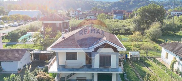 4 Schlafzimmer Haus in Cossato, Italy, Nr. 378805 2