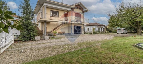 4 Schlafzimmer Haus in Cossato, Italy, Nr. 378805 6