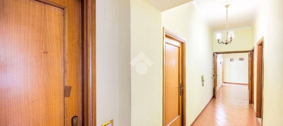 2 bedrooms Apartment in Rome, Italy No. 320116 9