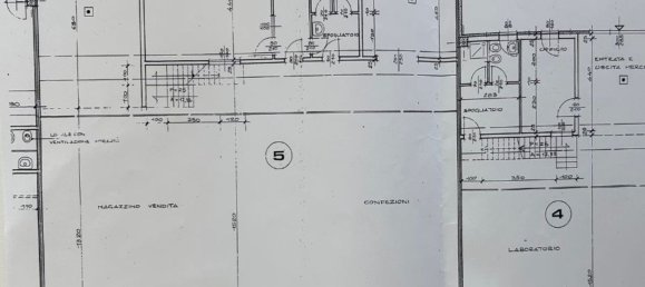 Almacén en Carpi, Italy 510 m² No. 173517 2