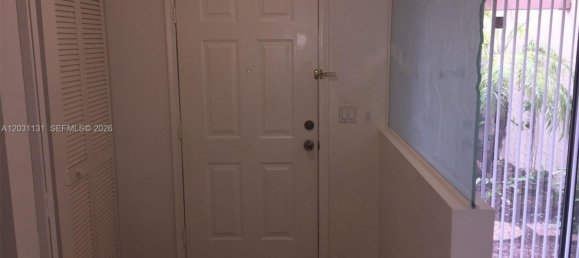 3 dormitorios dúplex en alquiler en Miami, Miami-Dade, Florida, USA № 614940 21