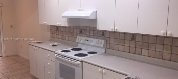 3 dormitorios dúplex en alquiler en Miami, Miami-Dade, Florida, USA № 614940 30
