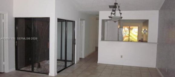 3 dormitorios dúplex en alquiler en Miami, Miami-Dade, Florida, USA № 614940 25