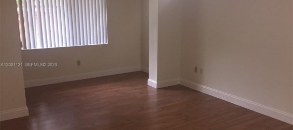 3 dormitorios dúplex en alquiler en Miami, Miami-Dade, Florida, USA № 614940 24