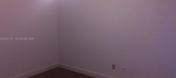 3 dormitorios dúplex en alquiler en Miami, Miami-Dade, Florida, USA № 614940 8