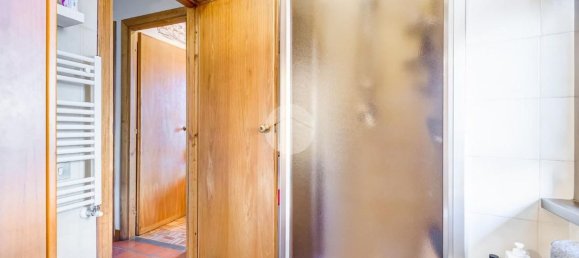 3 rooms Apartment in Rome, Italy No. 273772 15