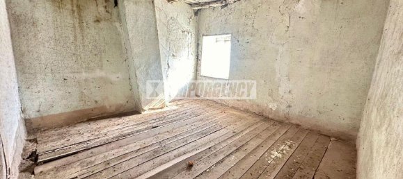 4 rooms Apartment in Serramazzoni, Italy No. 176046 8