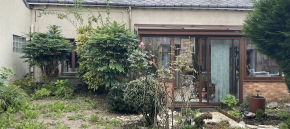 2 bedrooms House in Orleans, France No. 233287 5